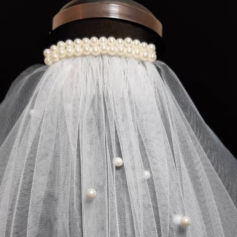 Pearls Beaded Veil with Pearl comb, Pearls Beaded Veil, White pearl, Elbow Wedding Veil, Fingertip Veil, Cathedral Veil -Tulle Samples