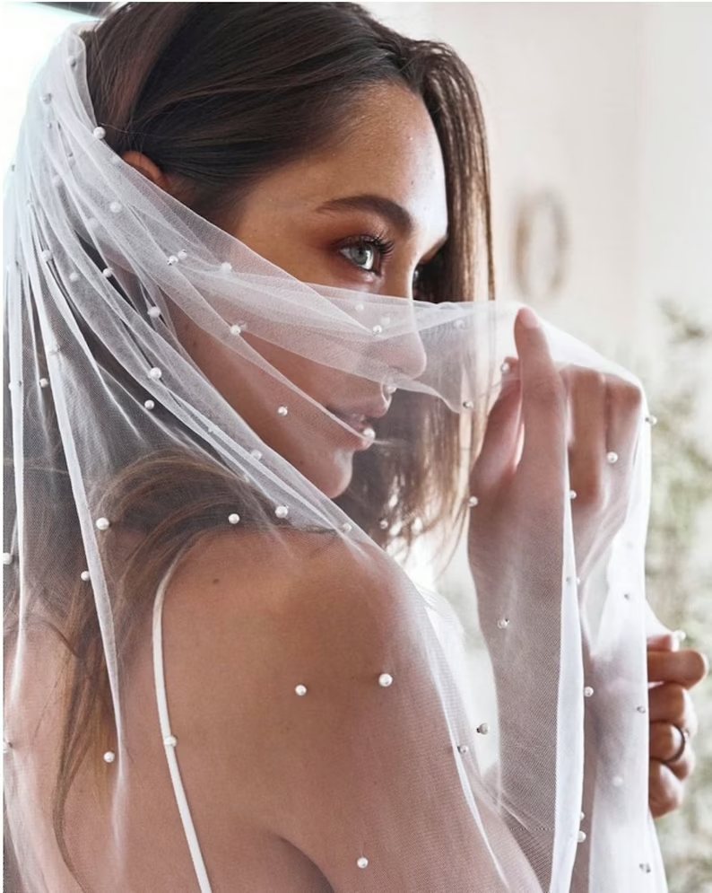 Pearls Beaded Veil with Pearl comb, Pearls Beaded Veil, White pearl, Elbow Wedding Veil, Fingertip Veil, Cathedral Veil -Tulle Samples