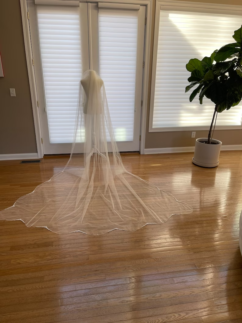 Scallop Edge Beaded Wedding Veil, Crystal Wedding Veil, Scalloped Edge Veil, Cathedral Veil, Beaded Bridal Veil, with Color Samples